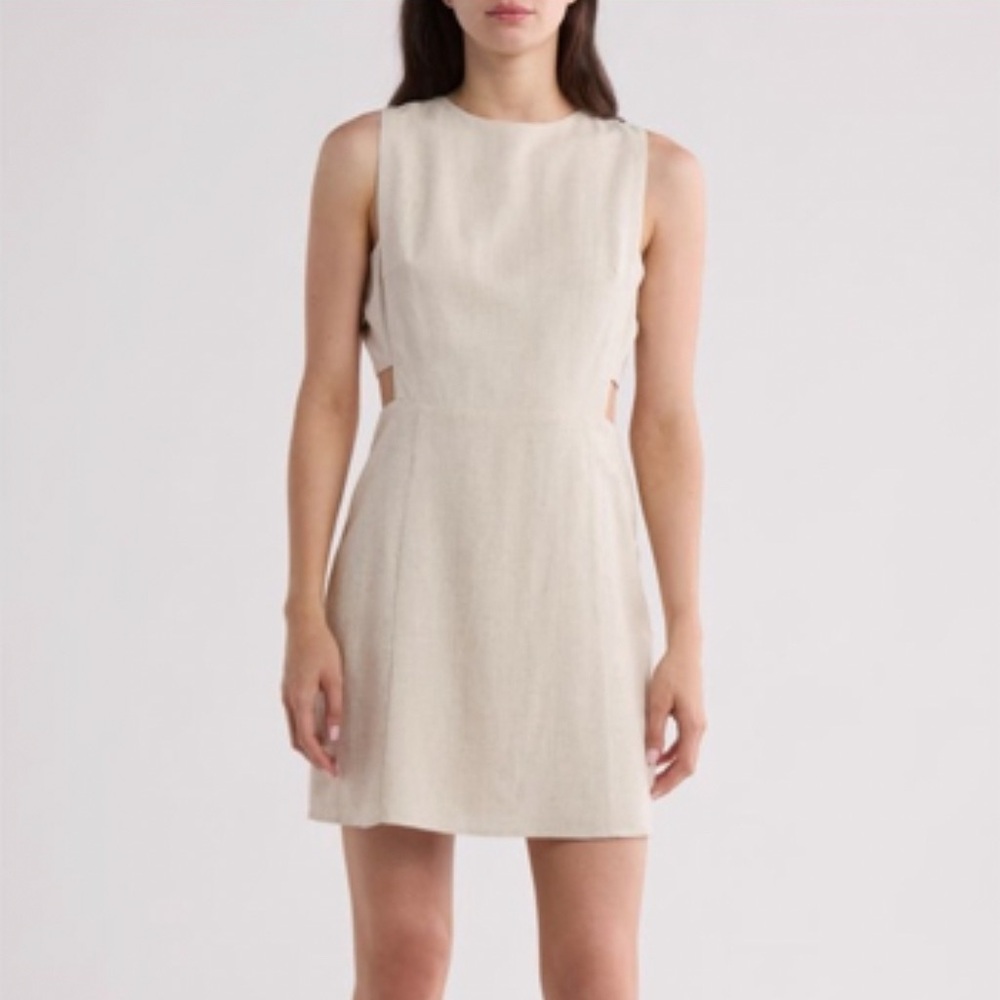 NWT! Elodie Cut-out Side Mini Dress
